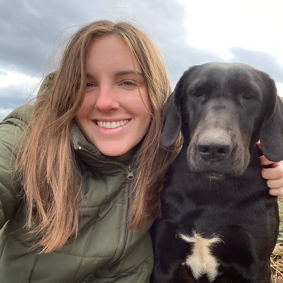 Meet your Posher, Alyssa - Picture 1 of 1